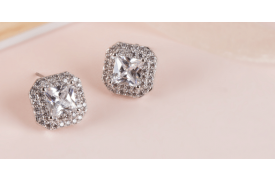 What size diamond earrings should I buy?
